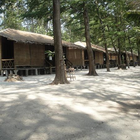 Menjangan Resort Karimunjawa Kamer foto