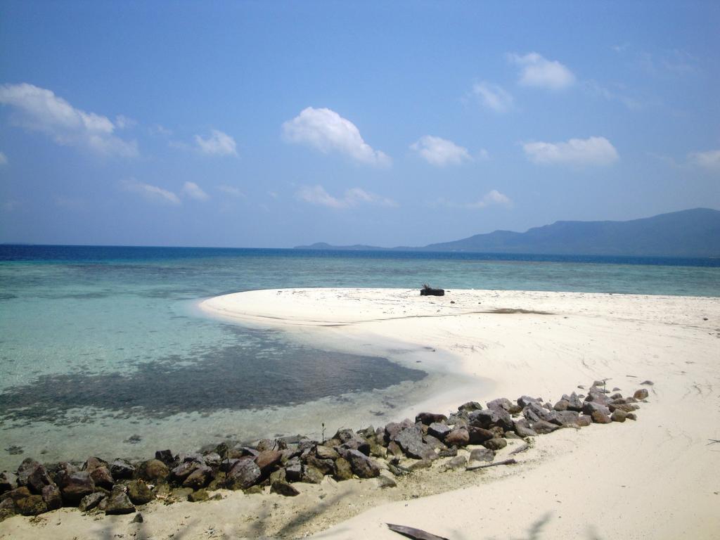 Menjangan Resort Karimunjawa Buitenkant foto